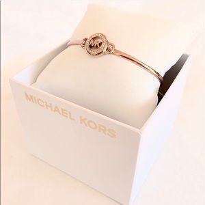 NWT authentic MK rose gold tone logo bracelet